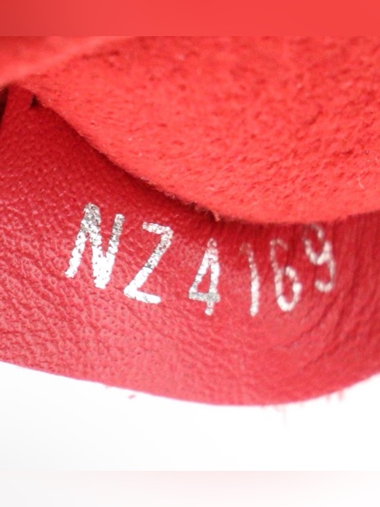 Louis Vuitton New Wave Chain Link Two-Way Bag in Red Quilted Calfskin Leather - Picture 8 of 11